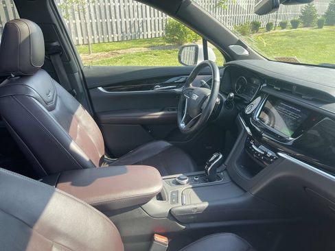 Certified 2023 Cadillac XT6 Premium Luxury w/ LPO, Floor Liner Package AWD/4WD image 44