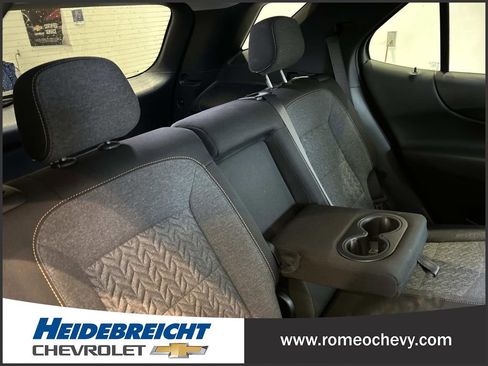 Certified 2024 Chevrolet Equinox LT w/ LPO, Floor Liner Package FWD image 33