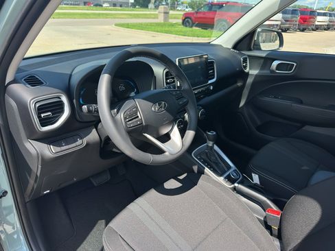New 2026 Hyundai Venue SEL FWD image 12