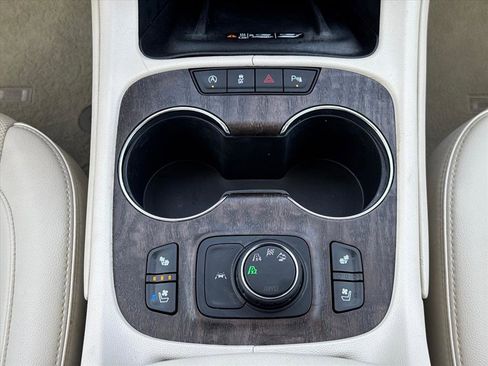 Used 2023 GMC Acadia Denali AWD/4WD image 18