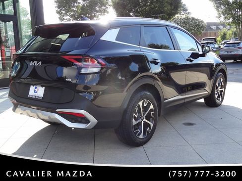 Used 2025 Kia Sportage EX AWD/4WD image 4