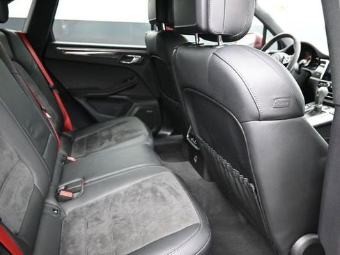 Used 2021 Porsche Macan GTS w/ Sport Chrono Package AWD/4WD image 16