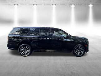 Used 2021 Cadillac Escalade ESV Sport Platinum RWD video 3