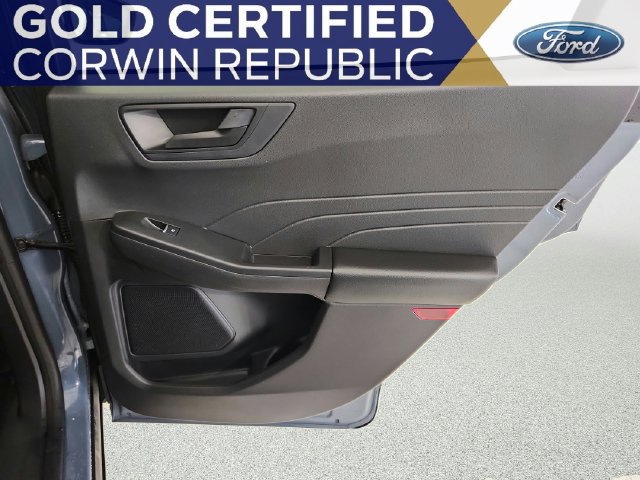 Certified 2023 Ford Escape Active AWD/4WD image 27