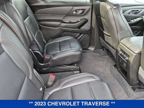 Used 2023 Chevrolet Traverse LT w/ LT Premium Package AWD/4WD image 33