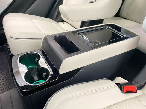 New 2026 Lincoln Aviator Black Label AWD/4WD image 10