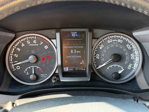 Used 2020 Toyota Tacoma TRD Off-Road w/ Technology Package RWD image 20