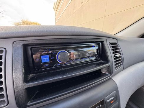 Used 2007 Toyota Corolla S image 32