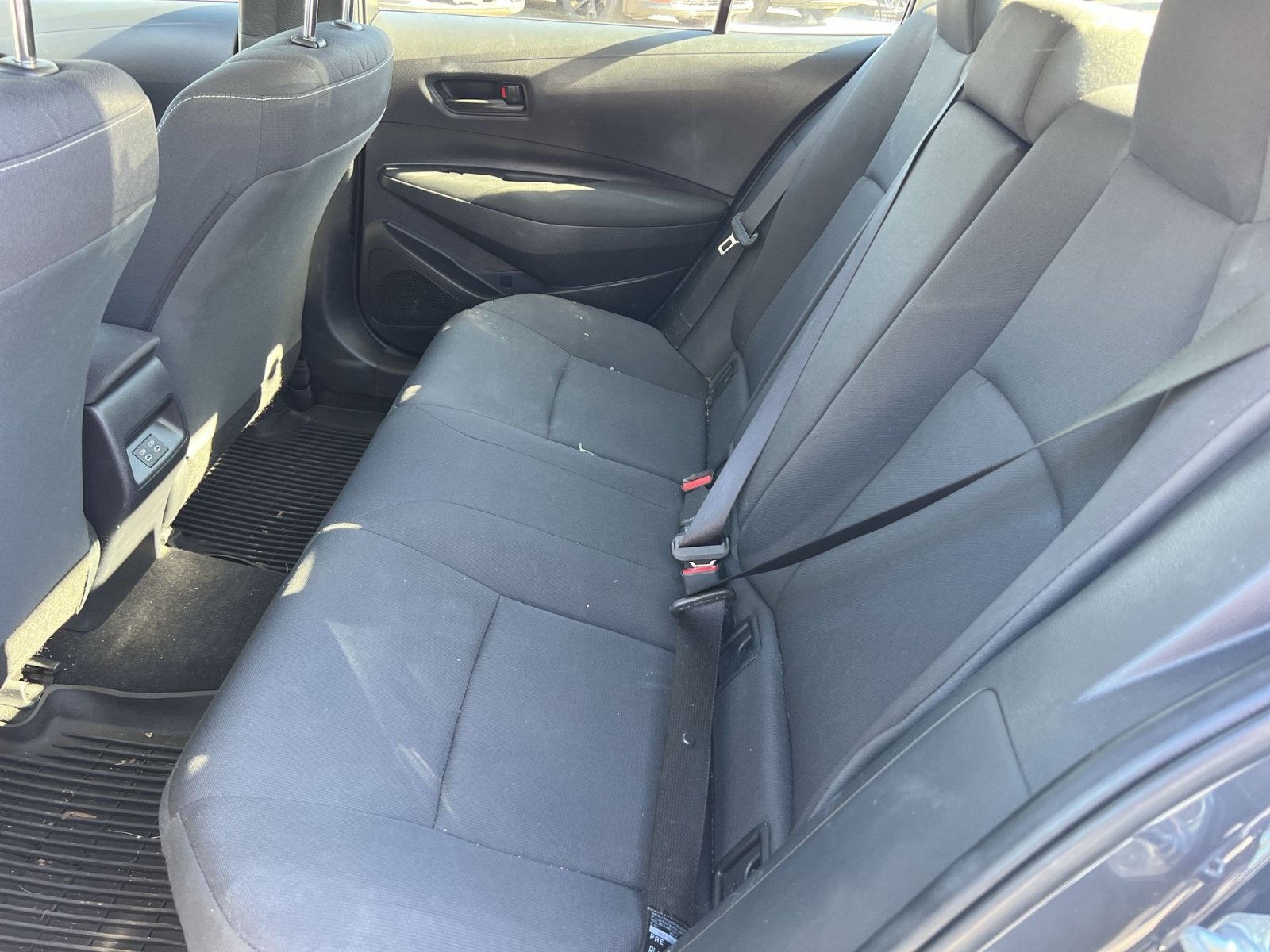 Used 2025 Toyota Corolla LE w/ LE Premium Package FWD image 26