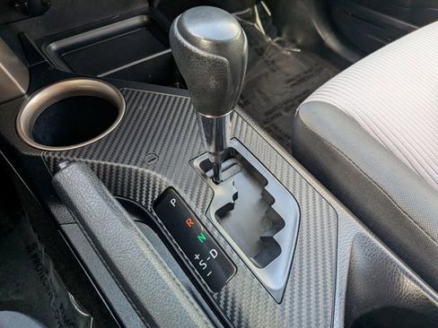 Used 2014 Toyota RAV4 LE image 12