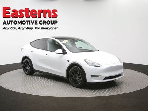 Used 2022 Tesla Model Y Long Range AWD/4WD image 42