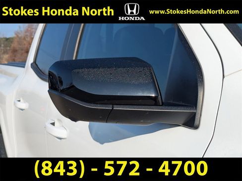 Used 2023 Chevrolet Colorado Z71 w/ Z71 Convenience Package 2 image 12