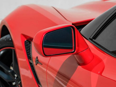 Used 2017 Chevrolet Corvette Stingray Coupe w/ 2LT Preferred Equipment Group image 35