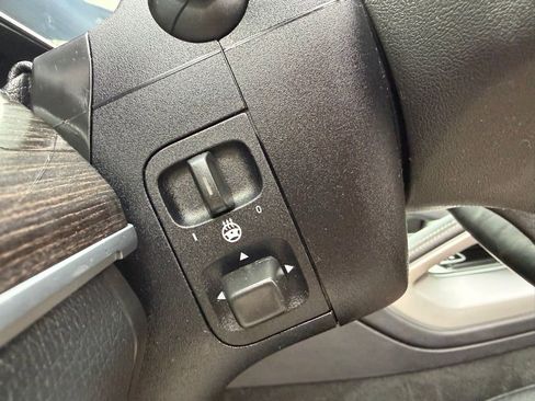 Used 2020 Mercedes-Benz GLS 450 4MATIC image 21