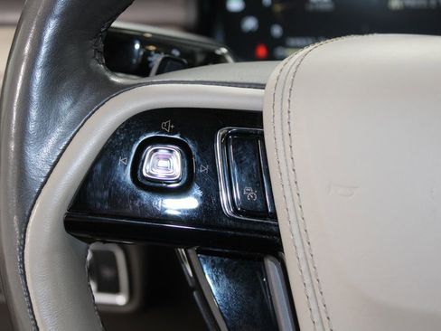 Used 2023 Lincoln Aviator Reserve w/ Equipment Group 201A AWD/4WD image 42