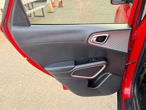 Used 2021 Kia Soul X-Line FWD image 27