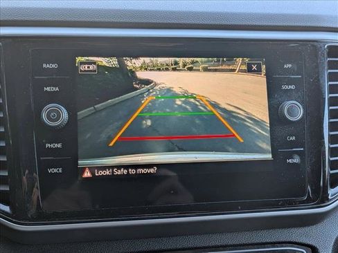 Used 2022 Volkswagen Atlas Cross Sport SE image 15