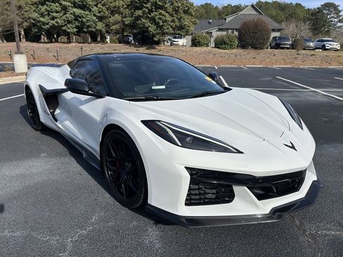 Used 2023 Chevrolet Corvette Z06 w/ LPO, Roadside Safety Package image 18