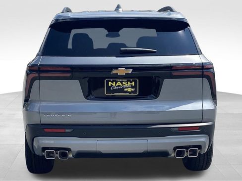 New 2026 Chevrolet Traverse LT w/ LPO, Floor Liner Package image 4