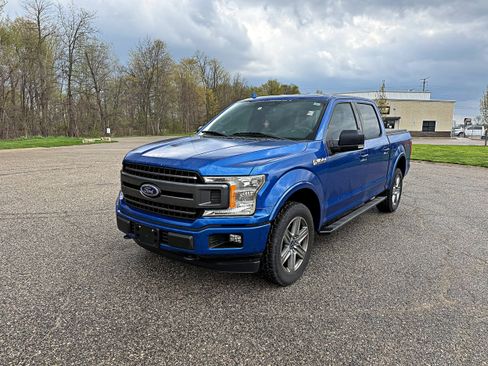 Used 2018 Ford F150 XLT w/ Equipment Group 302A Luxury AWD/4WD image 5