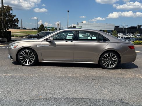 Used 2019 Lincoln Continental Reserve FWD image 7