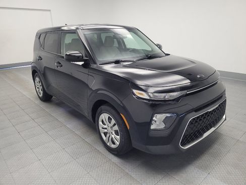Used 2020 Kia Soul LX image 13