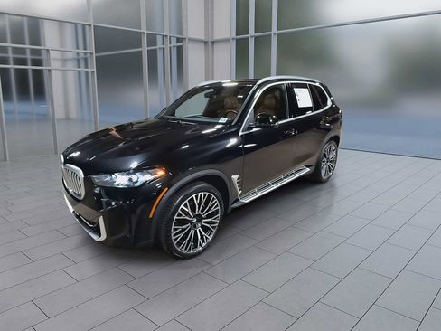 Used 2024 BMW X5 xDrive40i AWD/4WD image 4