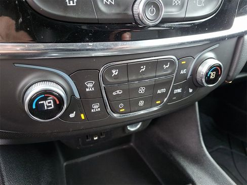 Certified 2021 Chevrolet Traverse LT w/ LPO, Floor Liner Package image 15