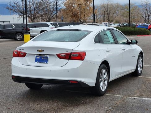 Certified 2025 Chevrolet Malibu LT image 3