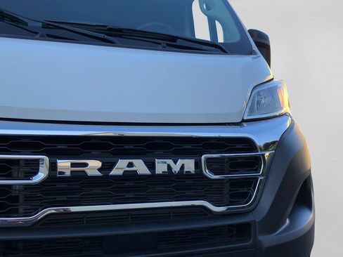 Used 2025 RAM ProMaster 2500 w/ U-Haul Equipment Group FWD image 32