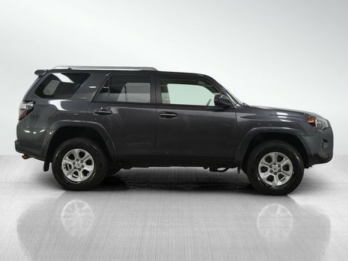 Used 2018 Toyota 4Runner SR5 image 6