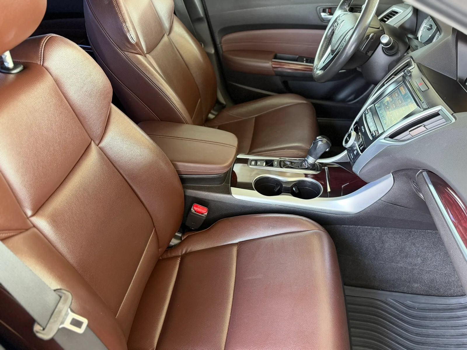 Used 2015 Acura TLX FWD image 17