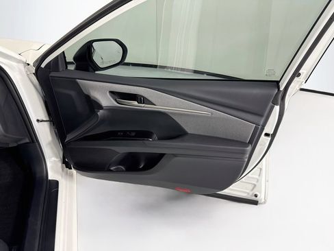 Used 2025 Toyota Camry LE w/ Convenience Package FWD image 25