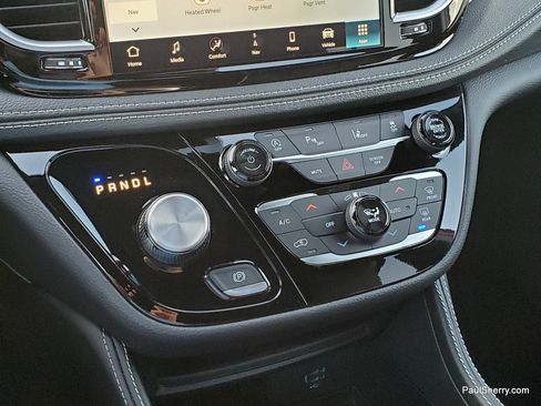 New 2026 Chrysler Pacifica Limited w/ S Appearance Package image 39