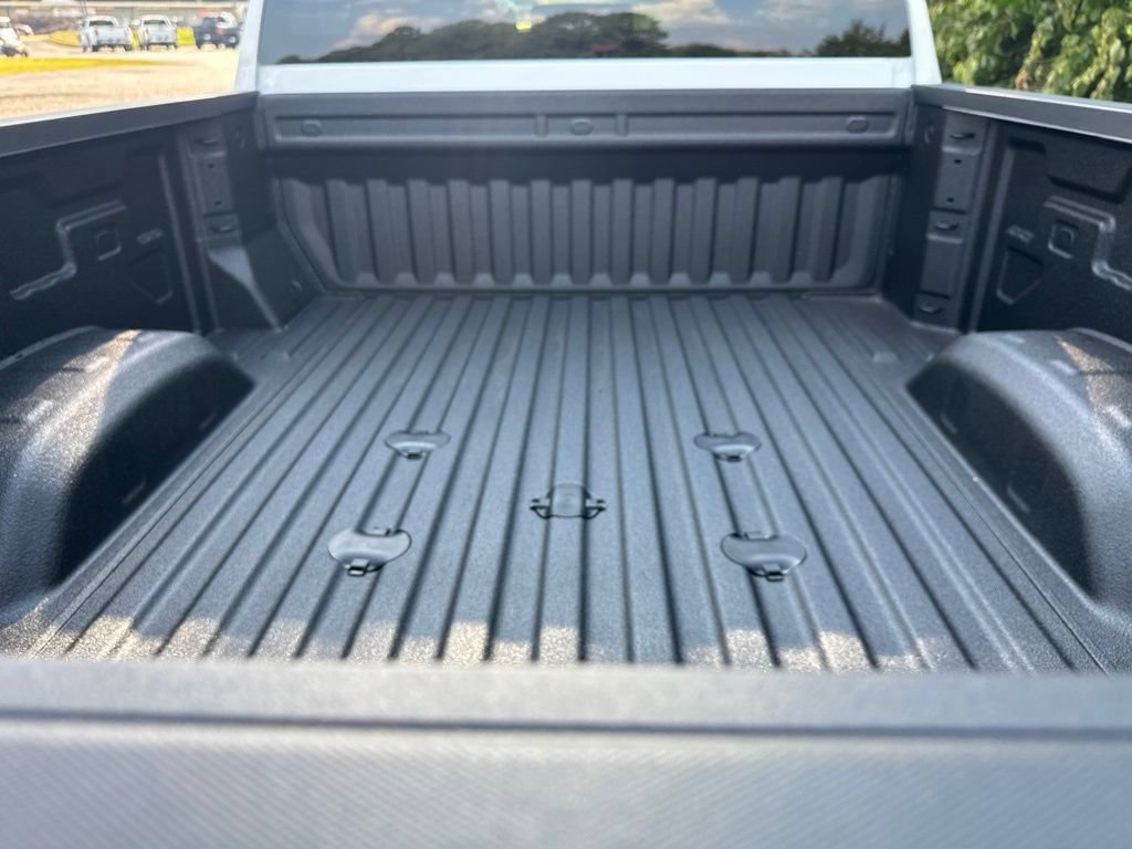 New 2026 Chevrolet Silverado 2500 Custom w/ Custom Value Package AWD/4WD image 7