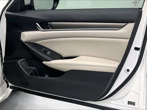 Used 2019 Honda Accord Hybrid image 22