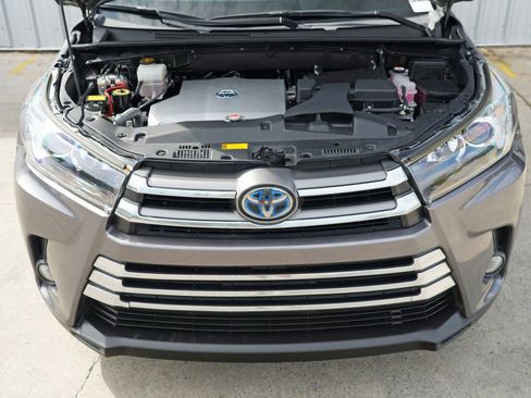 Used 2018 Toyota Highlander Limited image 7