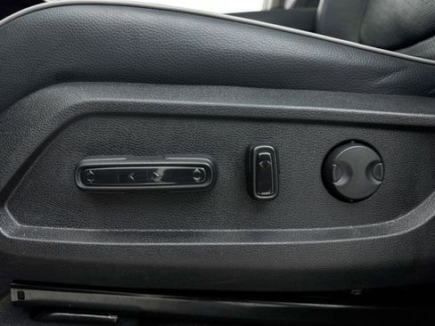 Used 2023 Honda Pilot Elite image 34