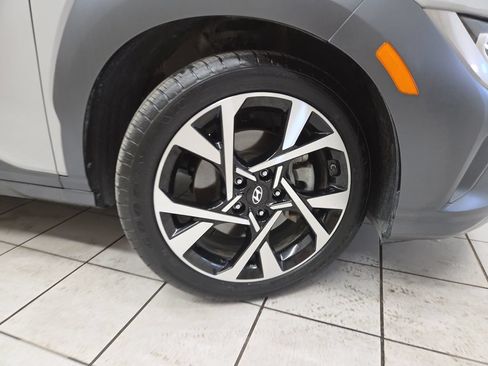 Used 2023 Hyundai Kona Limited AWD/4WD image 8