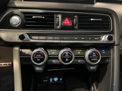 Used 2020 Genesis G70 3.3T w/ Elite Package AWD/4WD image 19