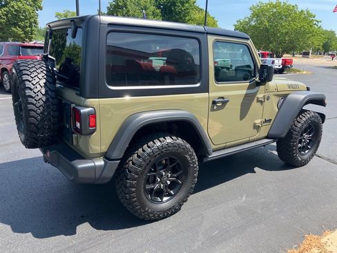 Used 2025 Jeep Wrangler Sport AWD/4WD image 6