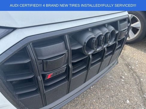 Used 2022 Audi SQ7 Prestige w/ Prestige Package image 3