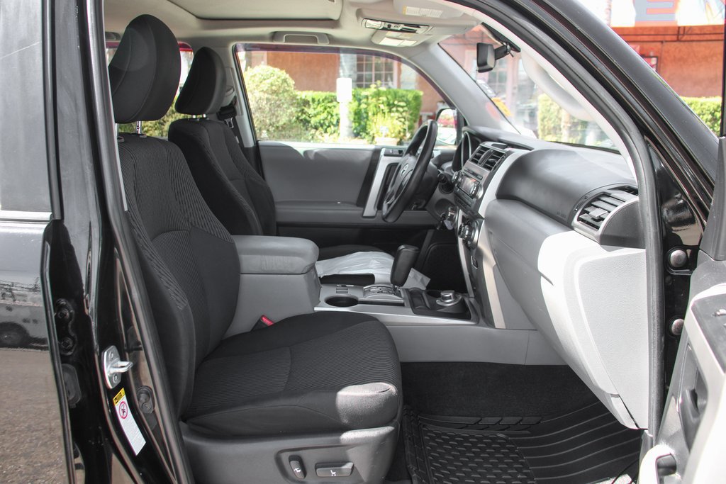 Used 2013 Toyota 4Runner SR5 w/ Convenience Pkg AWD/4WD image 36