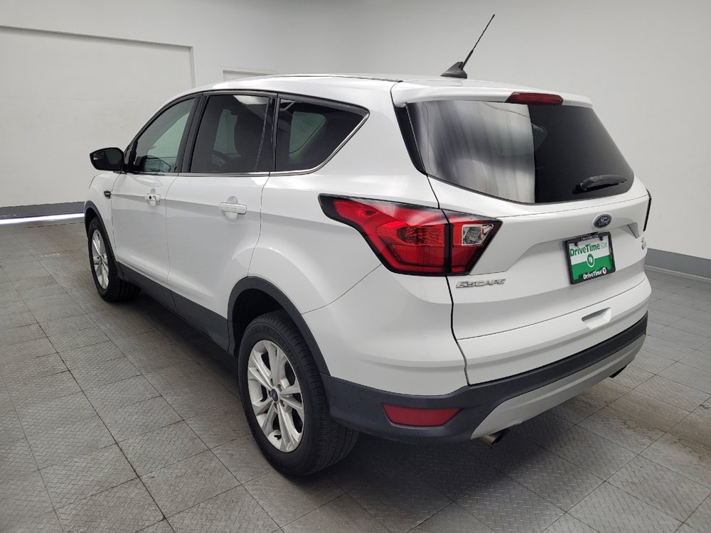 Used 2019 Ford Escape SE FWD image 5
