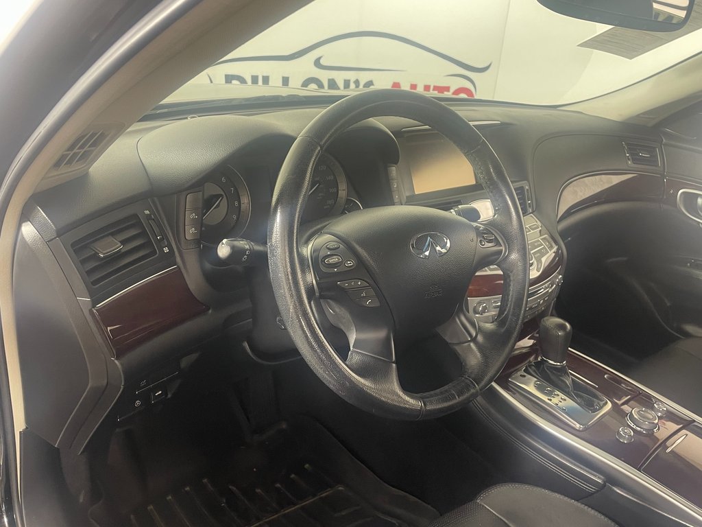 Used 2017 INFINITI Q70 L 3.7 AWD/4WD image 14