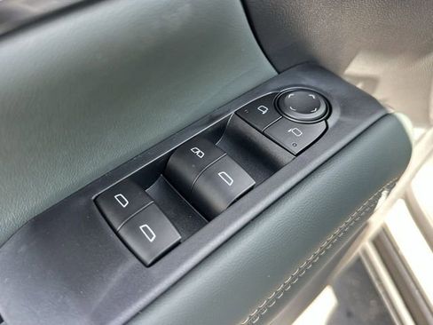 New 2026 GMC Terrain AT4 AWD/4WD image 24