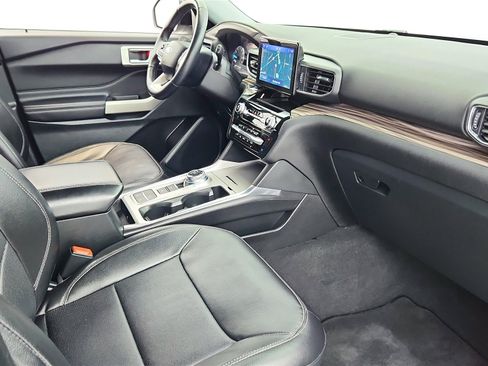 Used 2023 Ford Explorer Limited w/ Equipment Group 301A image 19