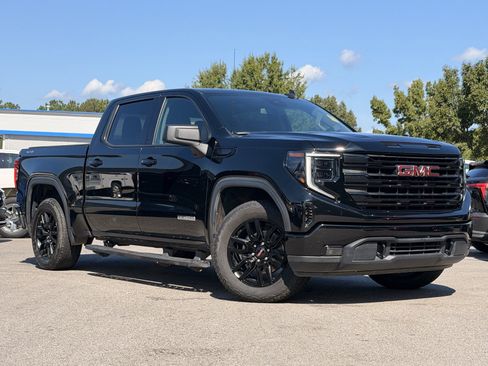 Used 2022 GMC Sierra 1500 Elevation AWD/4WD image 2
