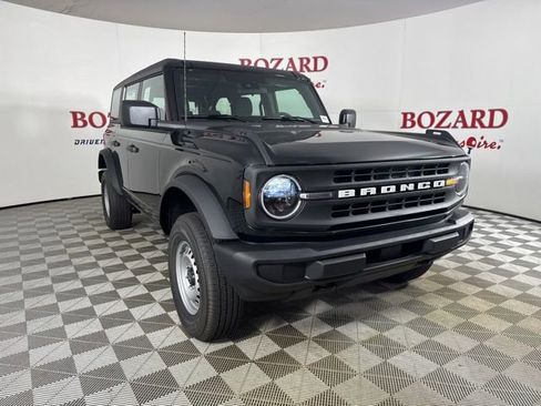 New 2025 Ford Bronco 4-Door image 1
