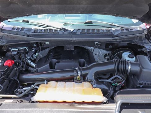 Used 2018 Ford F150 XLT w/ Equipment Group 302A Luxury image 12